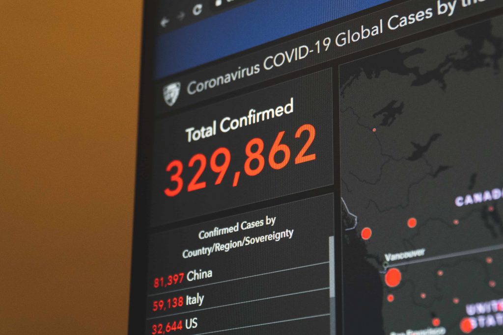 брой потвърдени случаи на COVID-19 към 22 март 