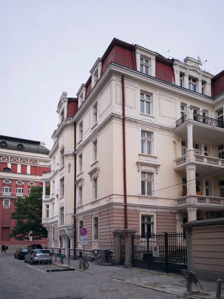 къщата на Стефан Ватев на ул. “Кузман Шапкарев” 1