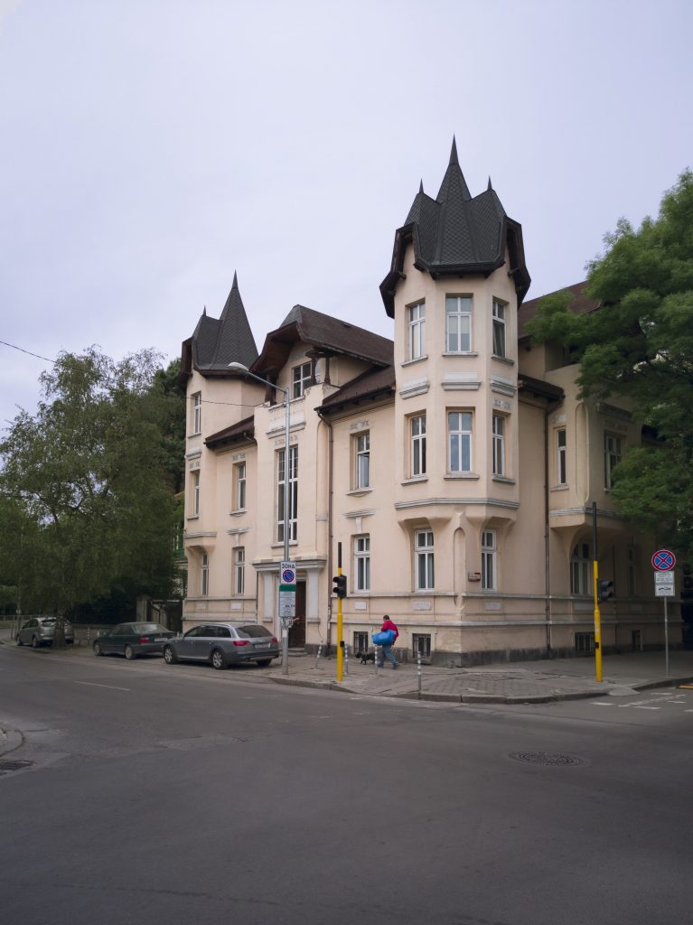 къщата на Парушев - бул. “Христо и Евлоги Георгиеви” 159